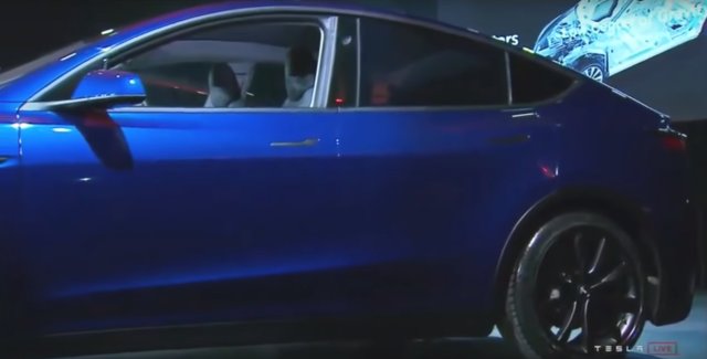 Model Y Seitenansicht Bild: Livestream Tesla