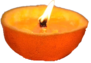 Brennende Orangenkerze